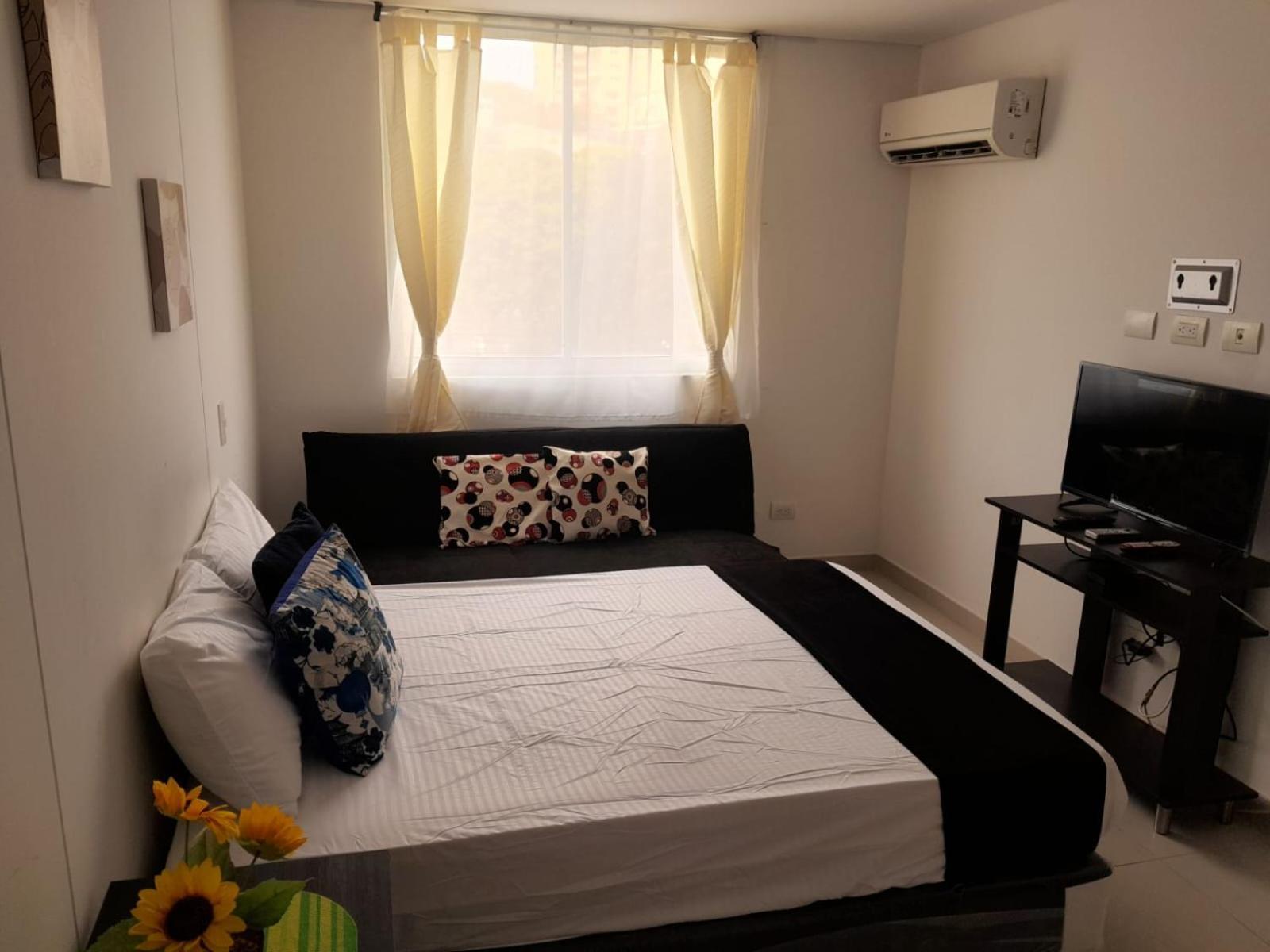 Apartamento En El Rodadero Con Piscina Y Jacuzzi *