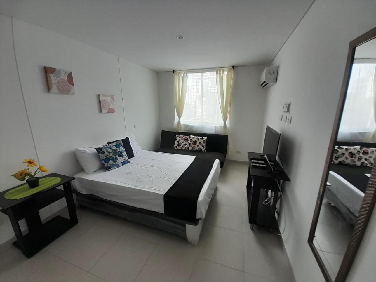 En El Rodadero Con Piscina Y Jacuzzi Apartamento *